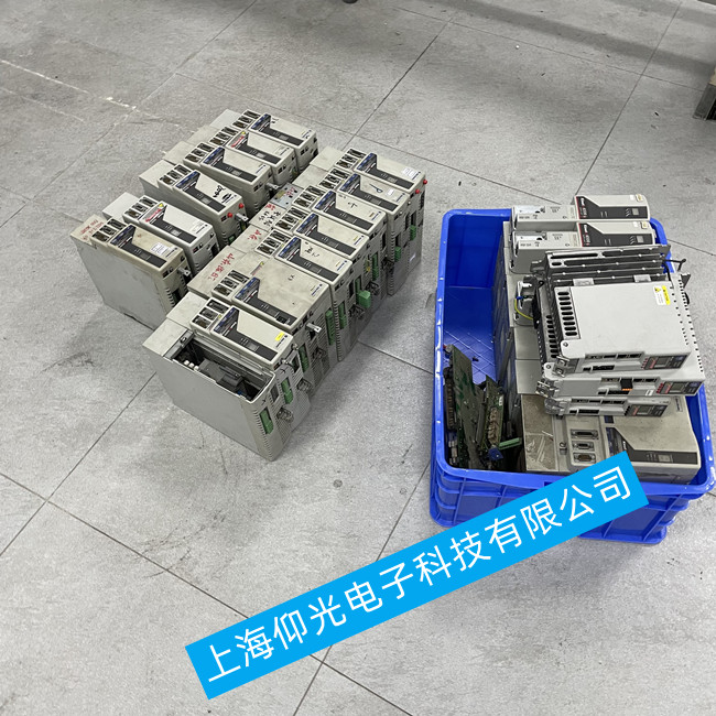 專業(yè)快修AB羅克韋爾伺服驅(qū)動器報警F11維修