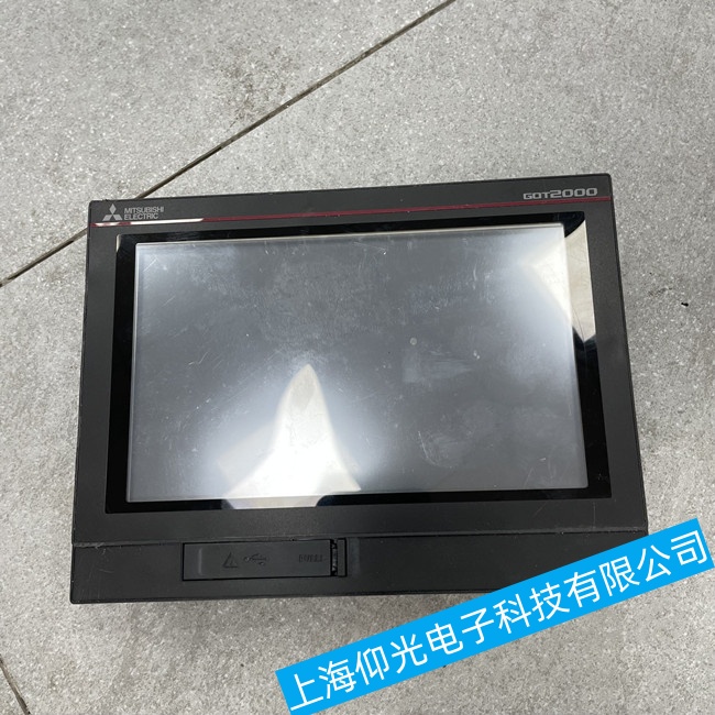 無(wú)錫三菱觸摸屏GT1595系列上電無(wú)任何顯示故障維修歡迎來(lái)電